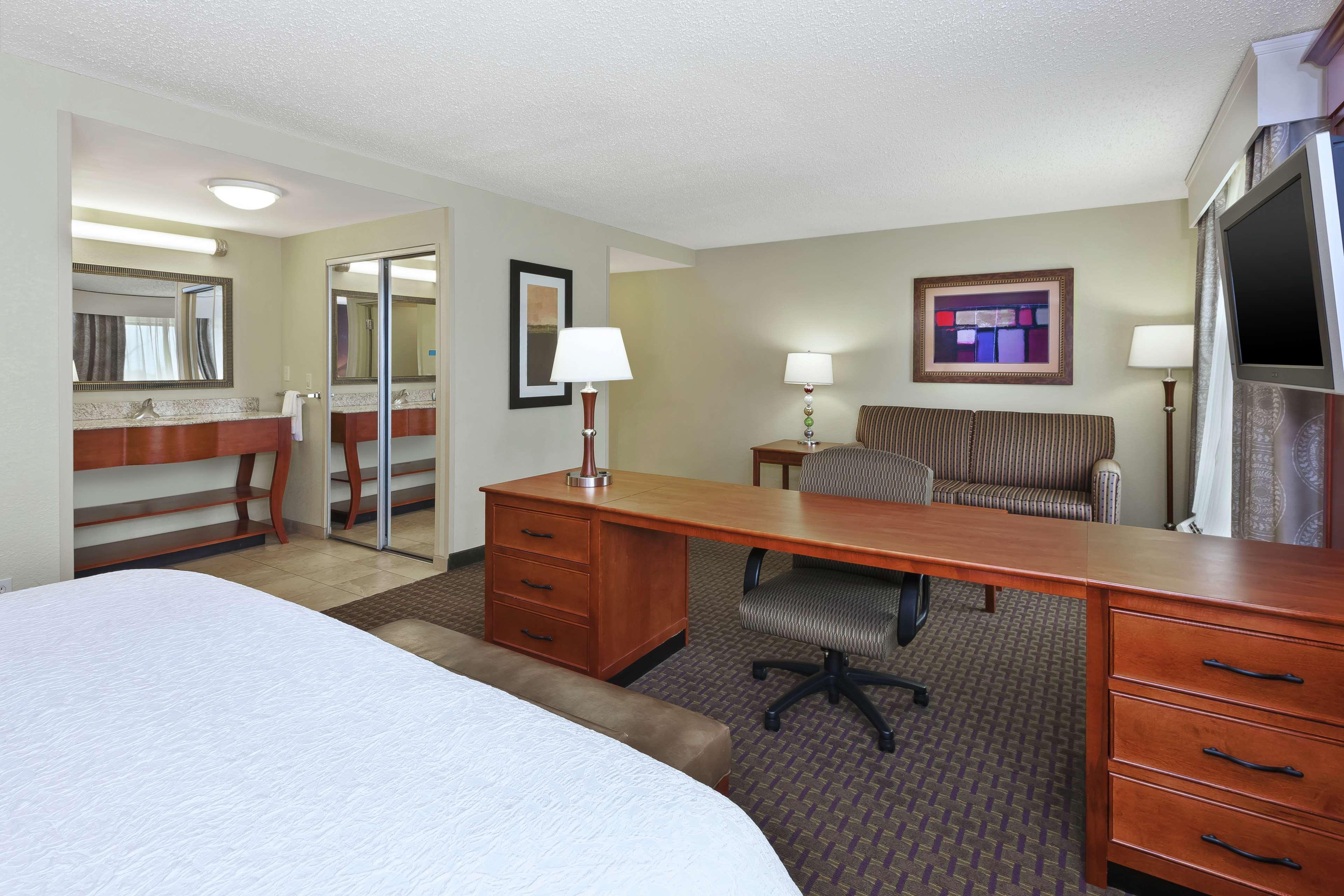 Hampton Inn & Suites Grand Rapids-Airport 28Th St Cascade Exterior foto