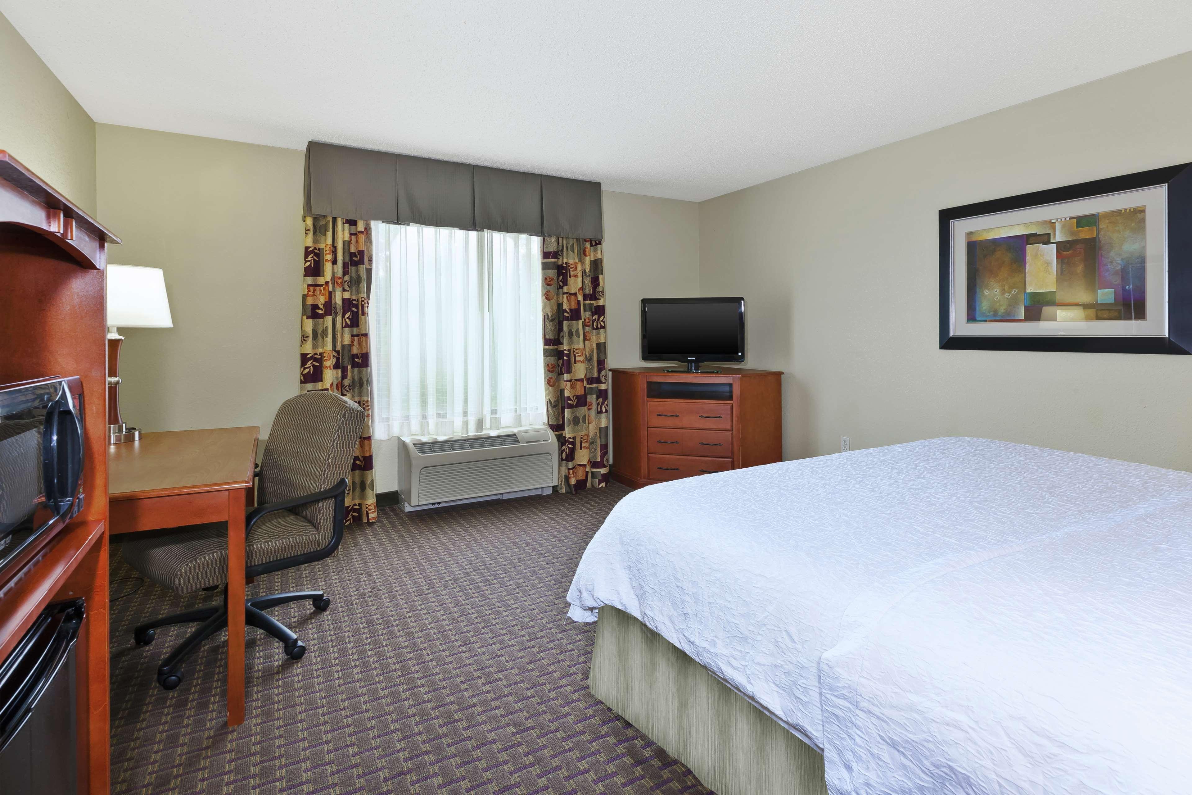 Hampton Inn & Suites Grand Rapids-Airport 28Th St Cascade Exterior foto