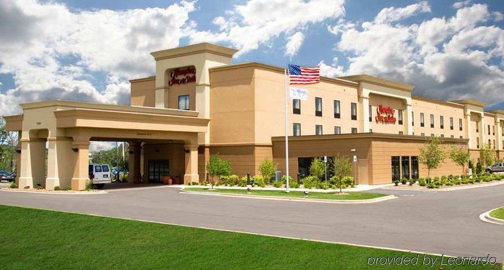 Hampton Inn & Suites Grand Rapids-Airport 28Th St Cascade Exterior foto
